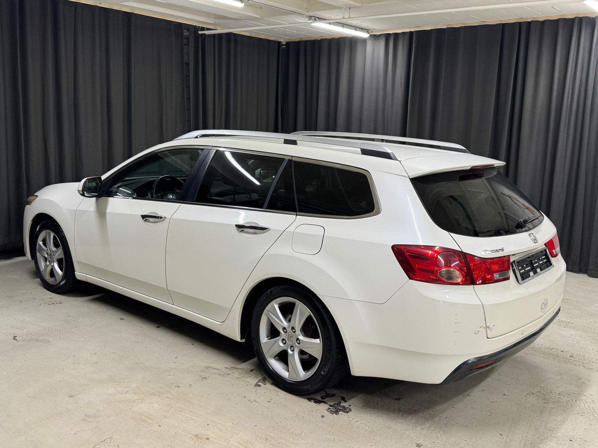 HONDA Accord Tourer 2.2 i-CTDi Executive-image-5