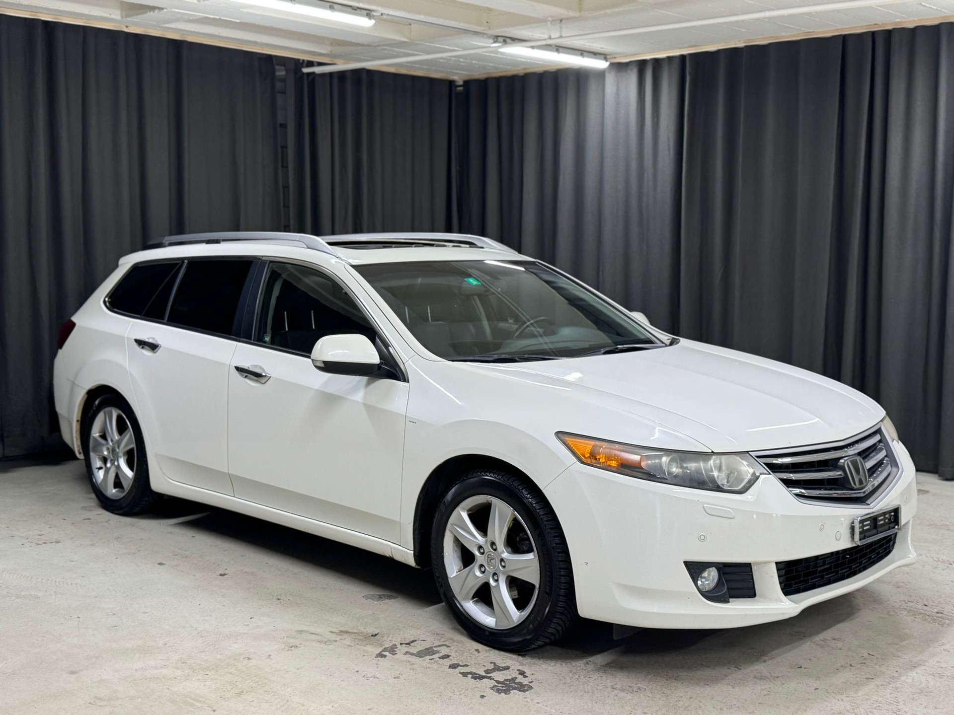 HONDA Accord Tourer 2.2 i-CTDi Executive-image-1