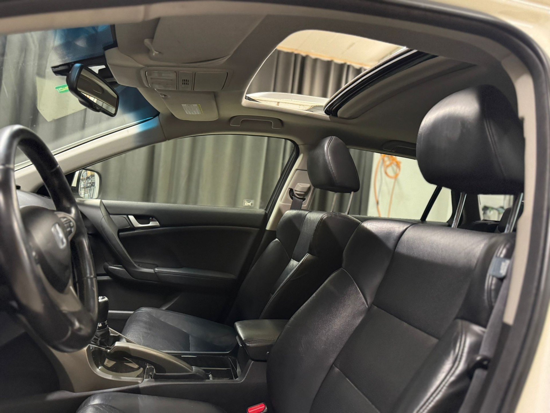 HONDA Accord Tourer 2.2 i-CTDi Executive-image-7