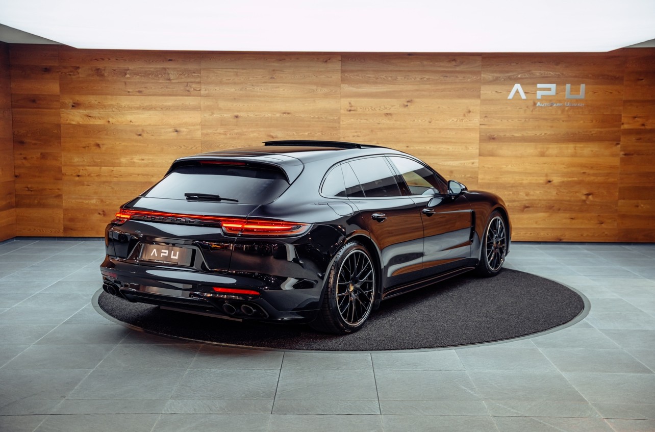 PORSCHE Panamera Turbo S E-Hybrid Sport Turismo PDK-image-1