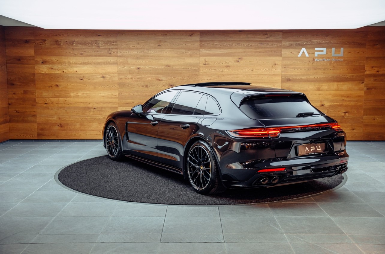 PORSCHE Panamera Turbo S E-Hybrid Sport Turismo PDK-image-2