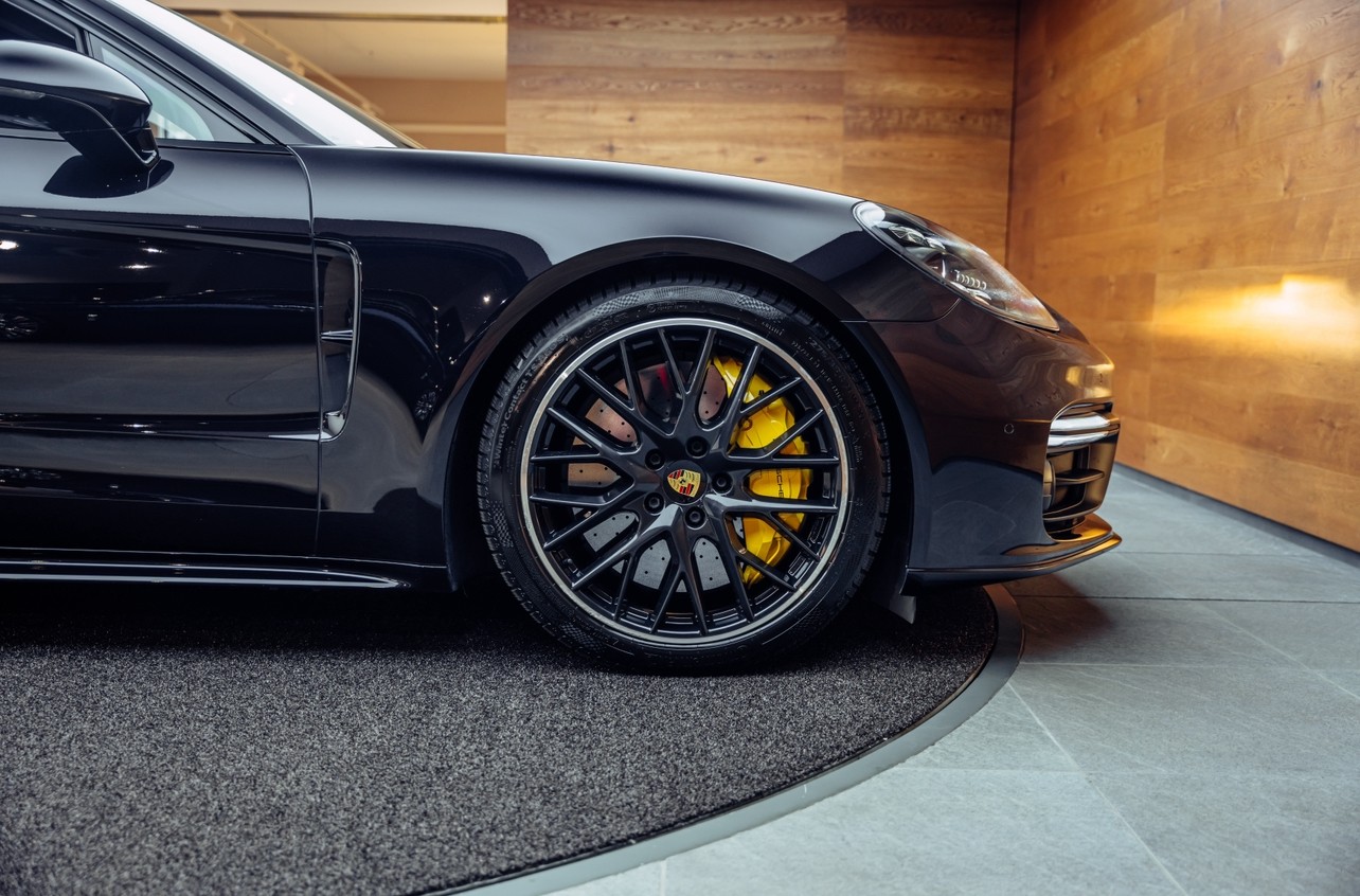 PORSCHE Panamera Turbo S E-Hybrid Sport Turismo PDK-image-15