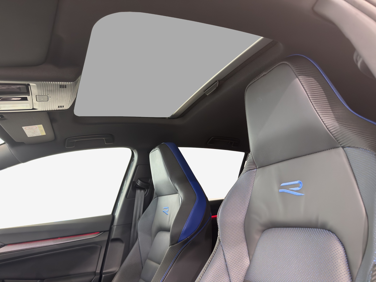 VW Golf 2.0 TSI R DSG 4 Motion-image-14