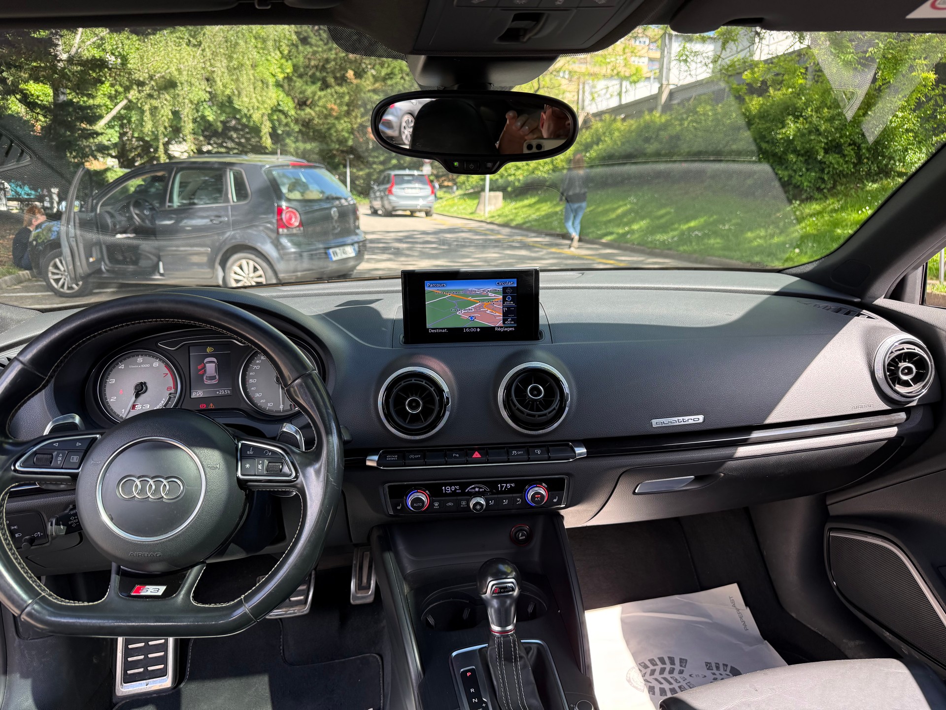 AUDI S3 Sportback 2.0 TFSI quattro S-tronic-image-19