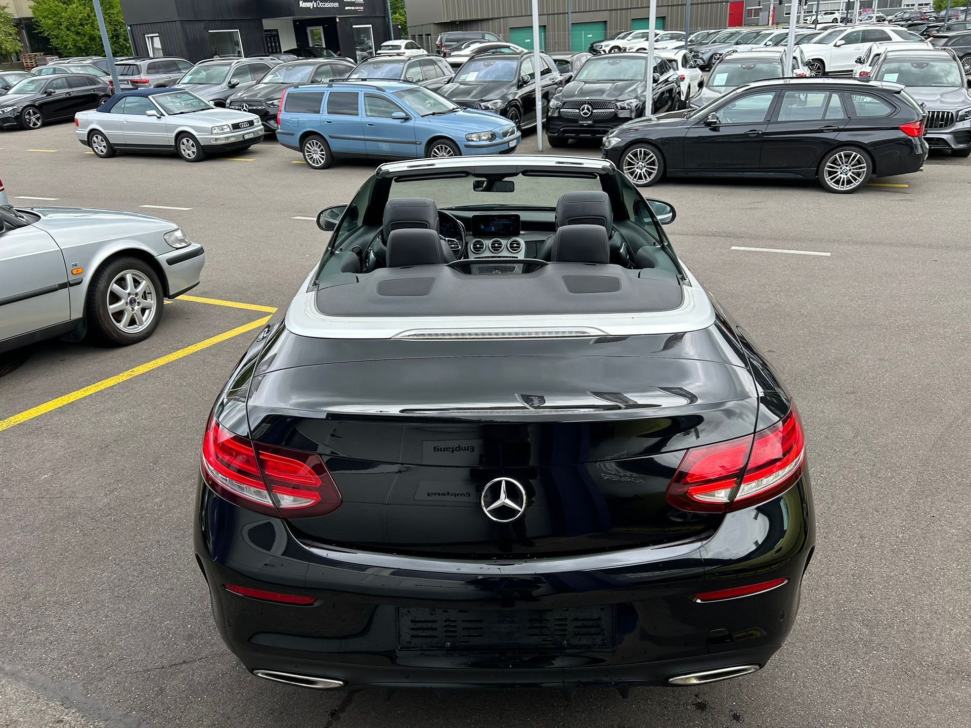 MERCEDES-BENZ C 200 AMG Line Cabriolet 4Matic 9G-Tronic-image-2