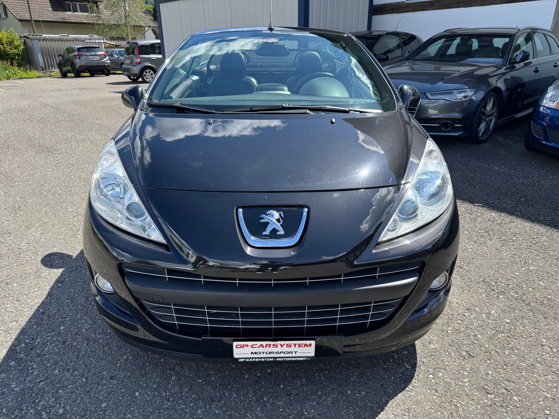 PEUGEOT 207 CC 1.6 16V Turbo Allure-image-4