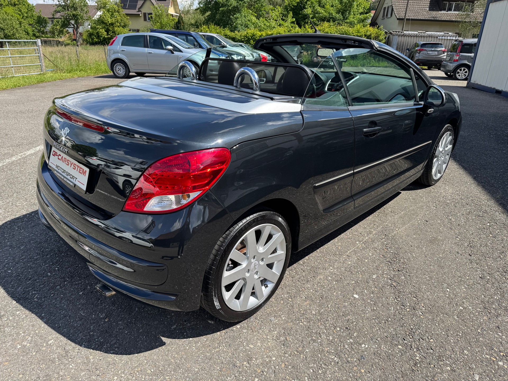 PEUGEOT 207 CC 1.6 16V Turbo Allure-image-7