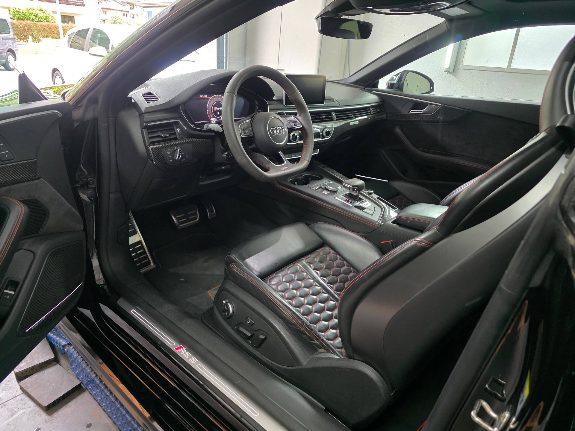 AUDI RS5 Coupé 2.9 TFSI quattro tiptronic-image-11