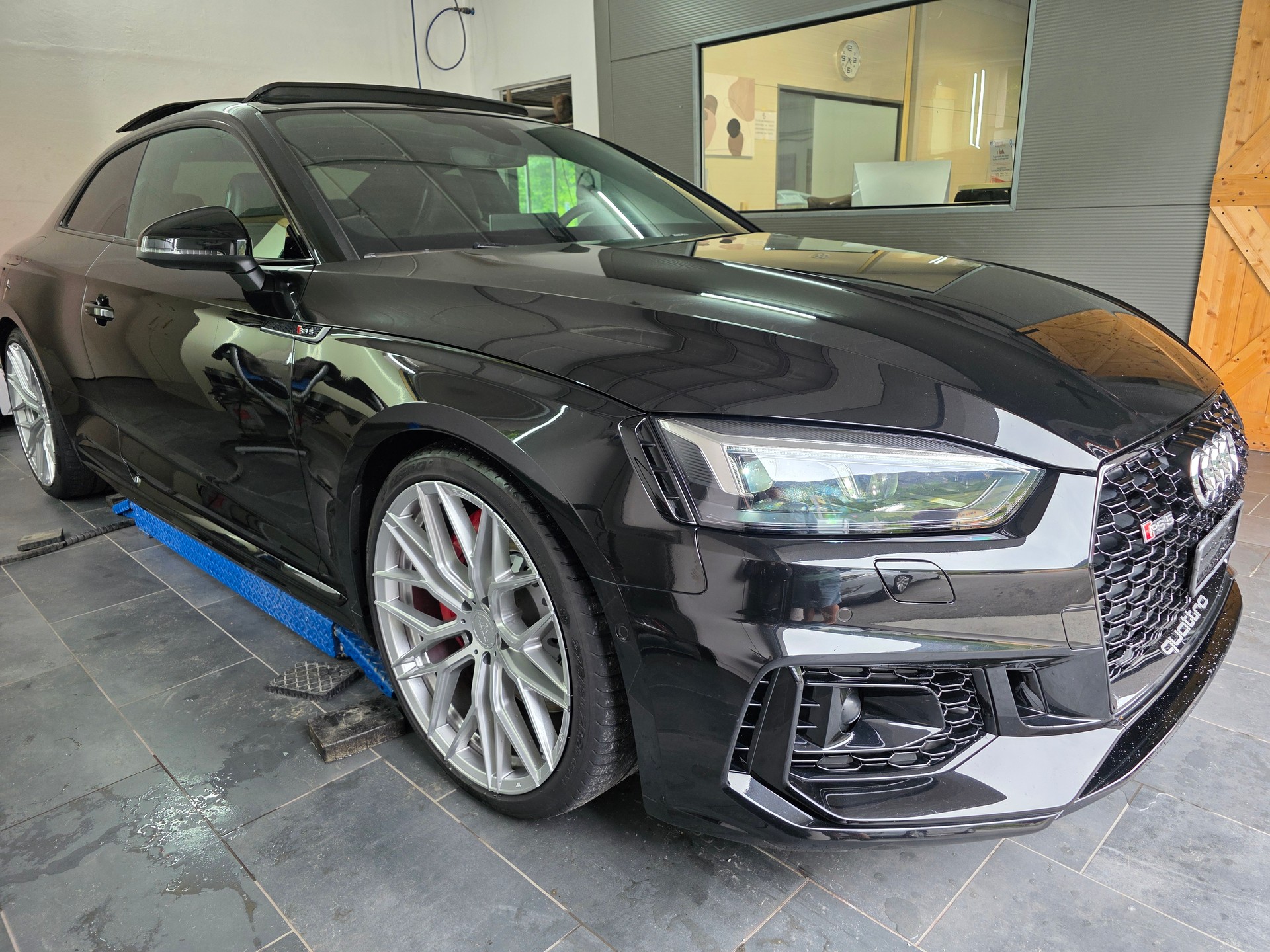AUDI RS5 Coupé 2.9 TFSI quattro tiptronic-image-2