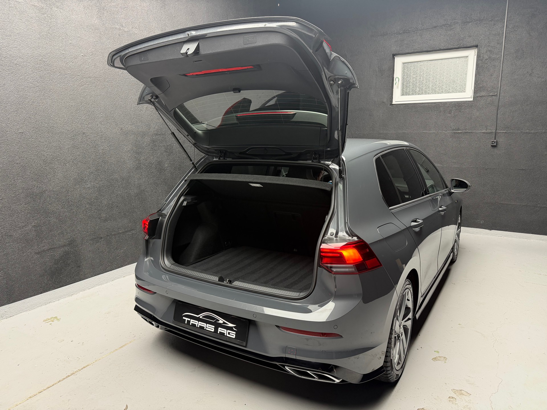 VW Golf 1.5 e TSI mHEV R-Line DSG • ACC • RF-Kamera • Delfingrau-image-11