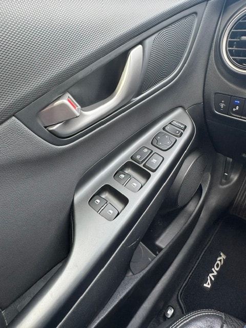 HYUNDAI Kona 1.6 T-GDi Launch Plus 4WD DCT-image-25