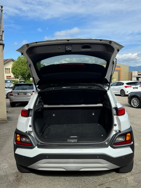 HYUNDAI Kona 1.6 T-GDi Launch Plus 4WD DCT-image-27