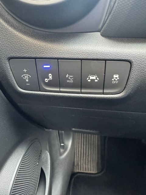 HYUNDAI Kona 1.6 T-GDi Launch Plus 4WD DCT-image-15