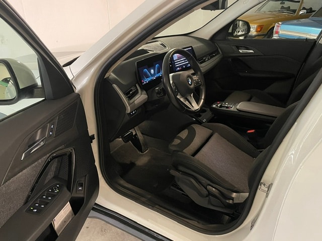 BMW X1 xDrive 20d 48V-image-4