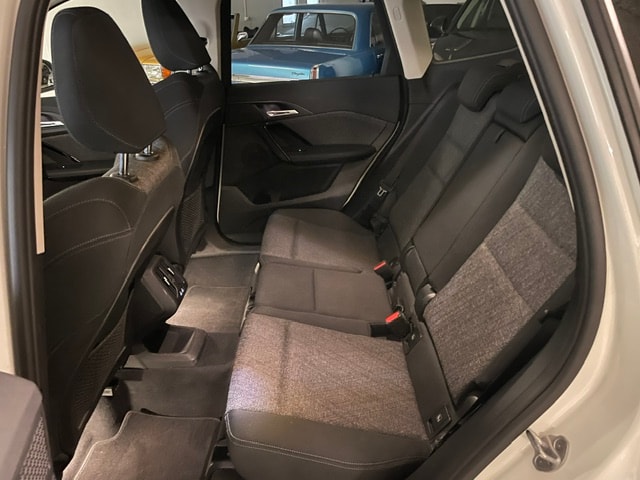 BMW X1 xDrive 20d 48V-image-10