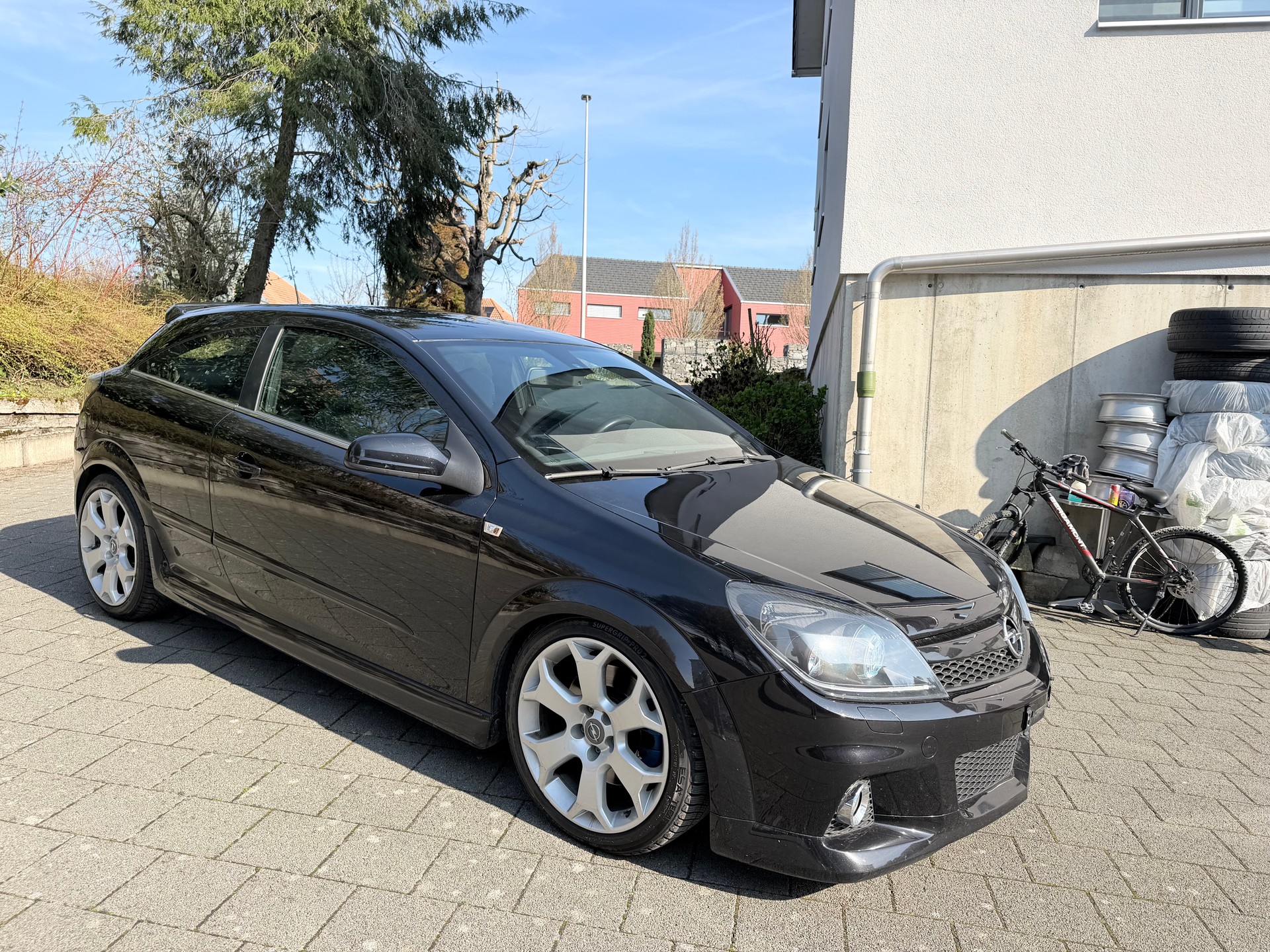 OPEL Astra GTC 2.0i 16V Turbo OPC-image-2