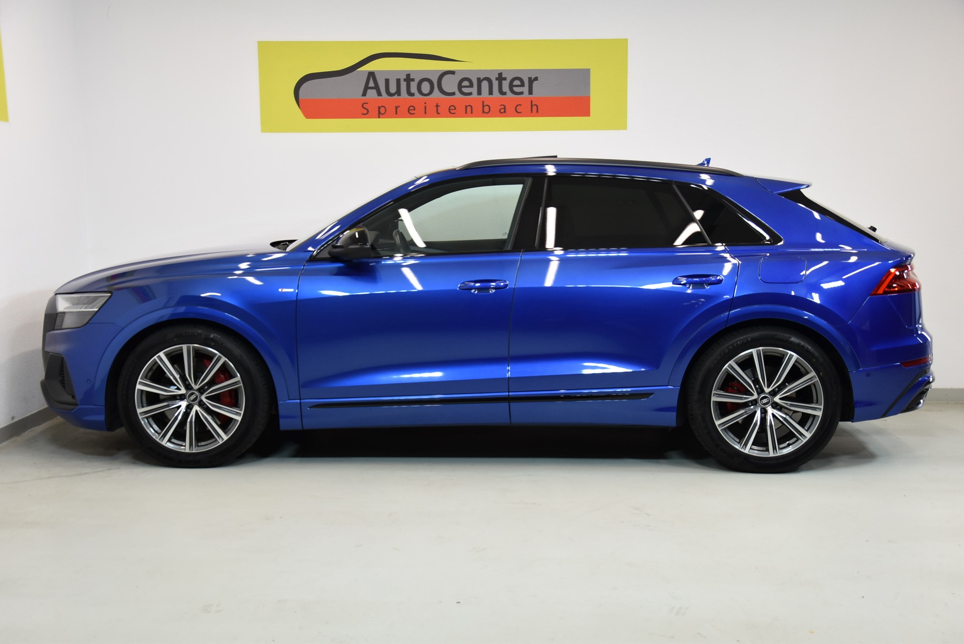 AUDI Q8 60 TFSI e quattro PHEV tiptronic-image-10