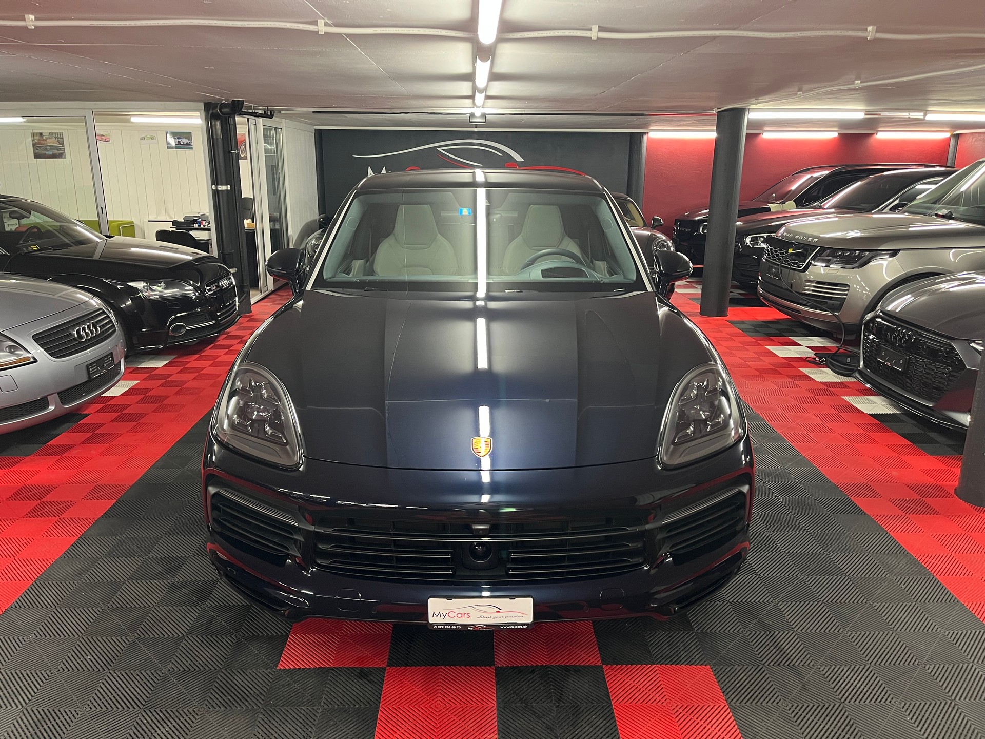 PORSCHE Cayenne Coupé E-Hybrid-image-1
