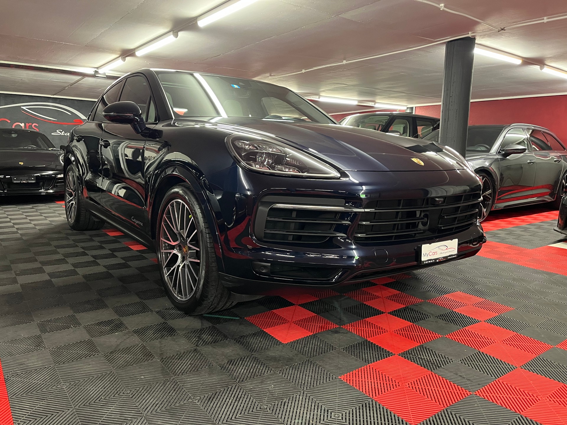 PORSCHE Cayenne Coupé E-Hybrid-image-0