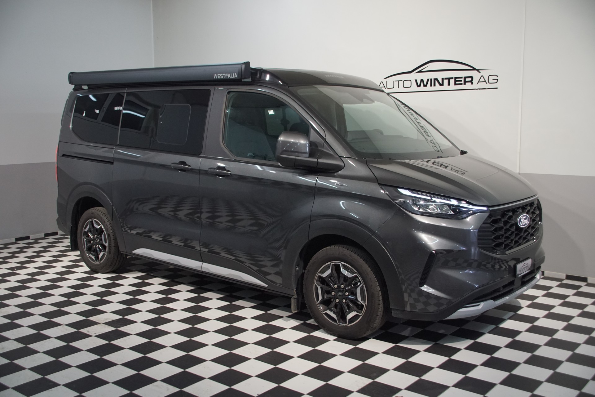 FORD Nugget Active L1 320-image-1