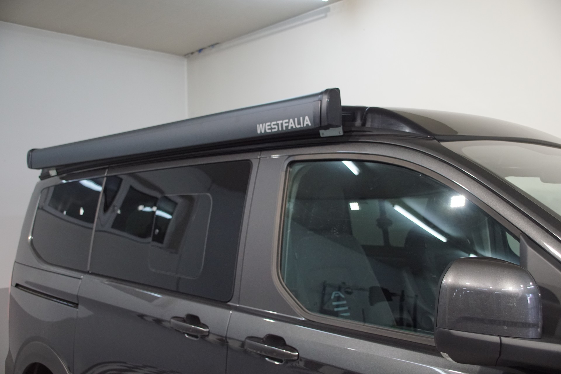 FORD Nugget Active L1 320-image-4