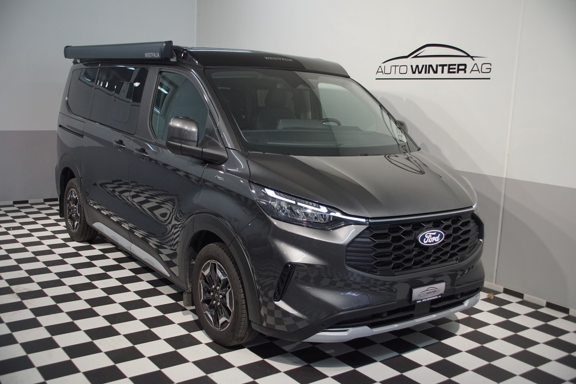 FORD Nugget Active L1 320-image-0