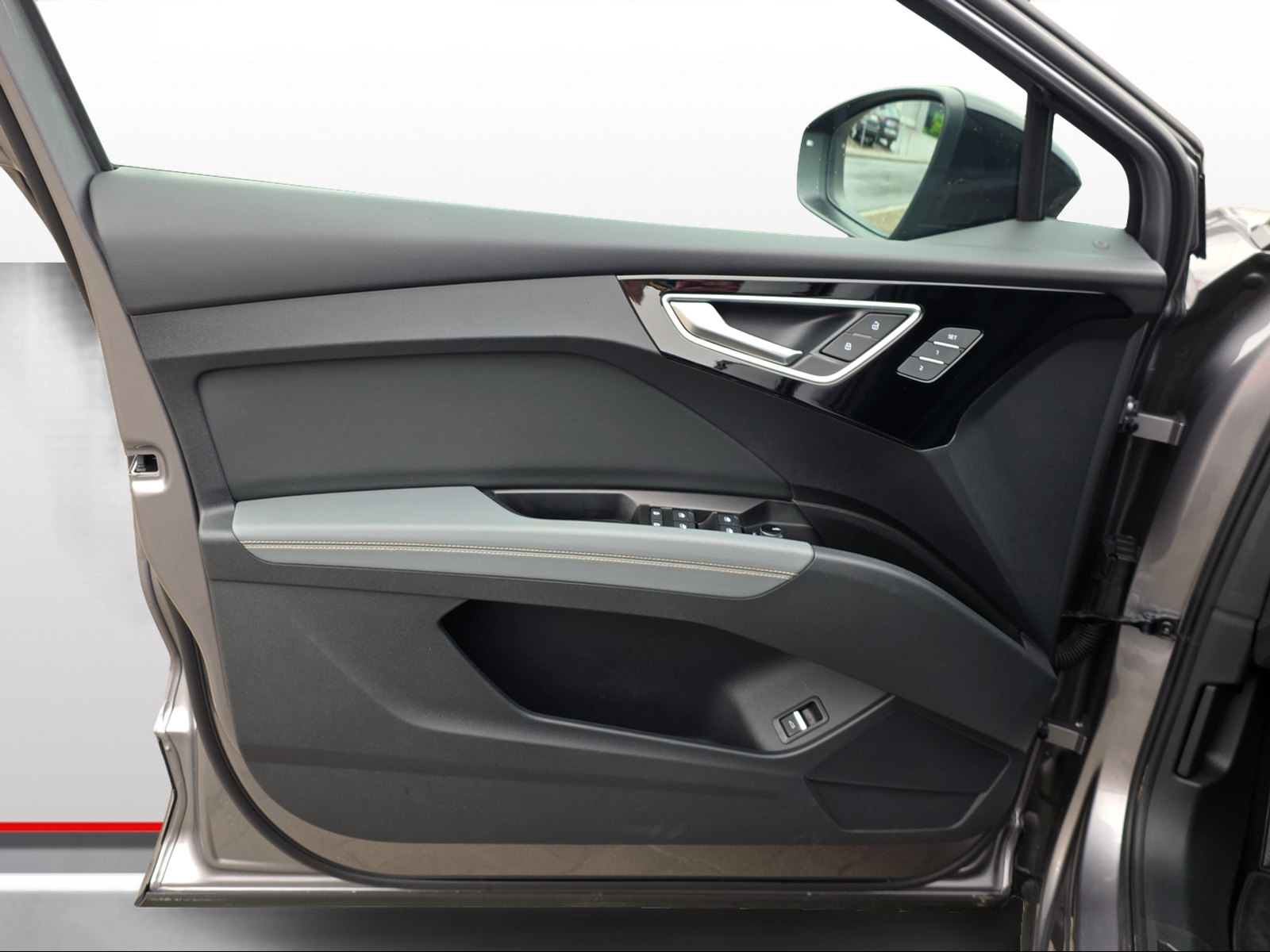 AUDI Q4 e-tron 50 quattro-image-9