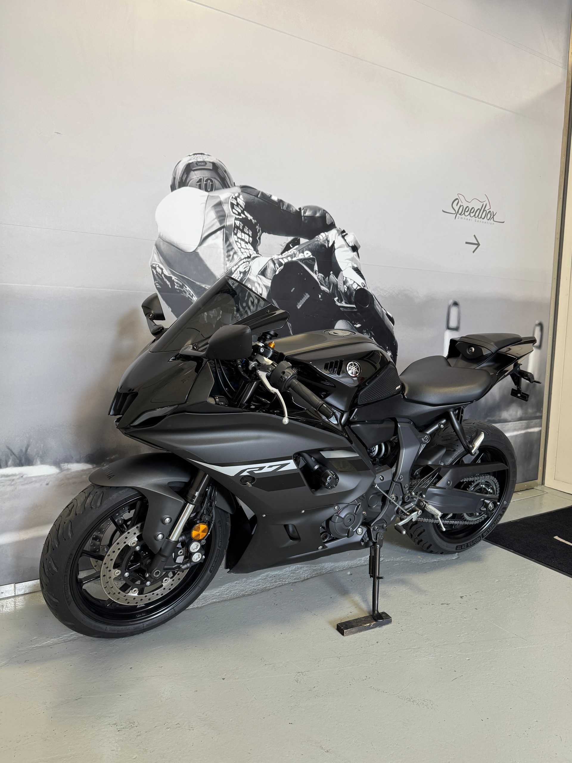 YAMAHA YZF-R7 (35kW)-image-3