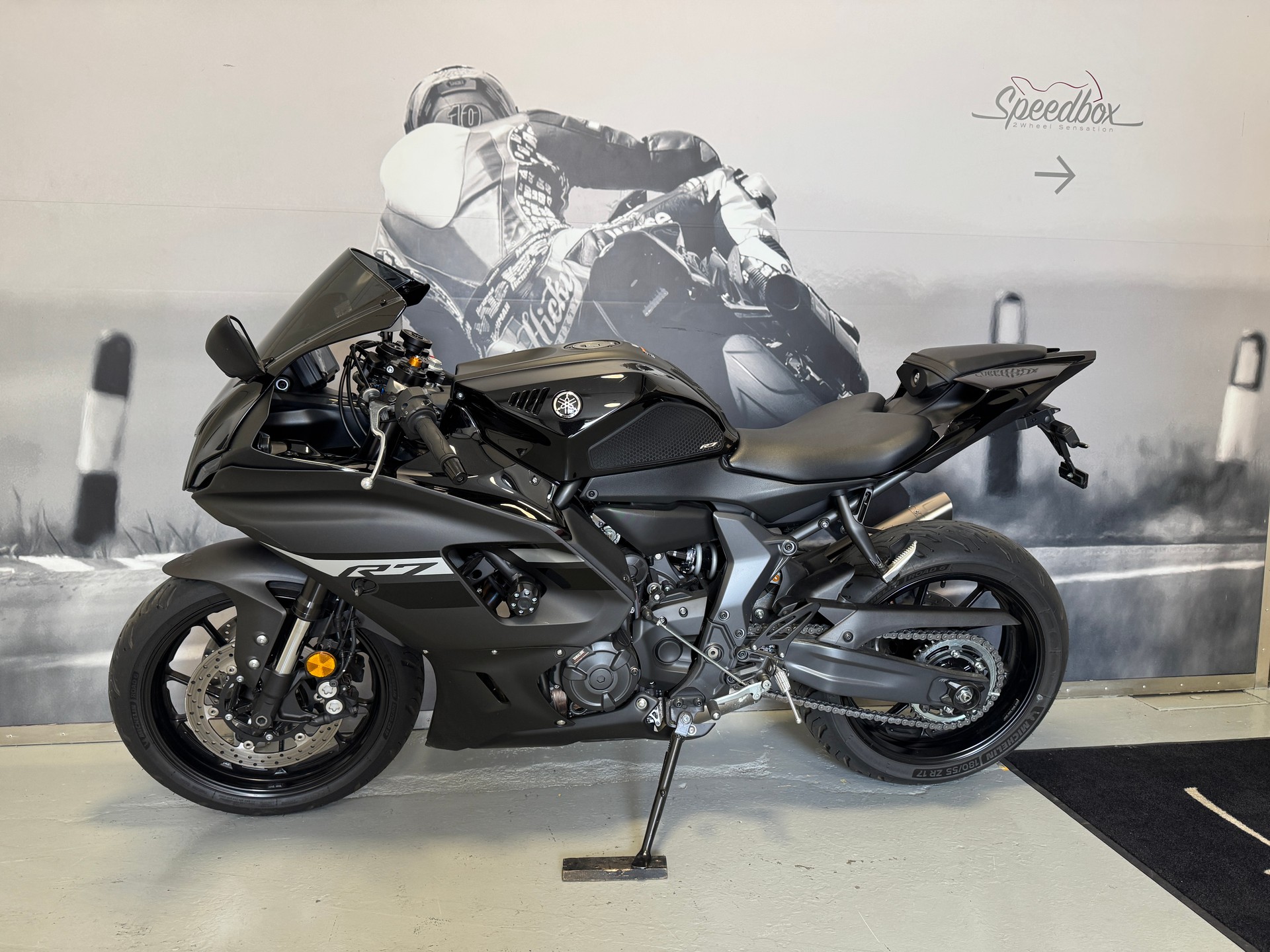 YAMAHA YZF-R7 (35kW)