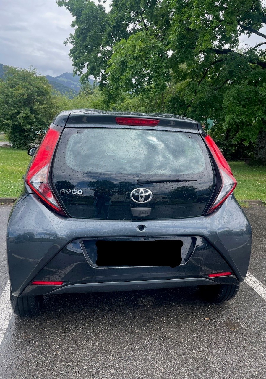 TOYOTA 1.0 VVT-i Trend-image-2