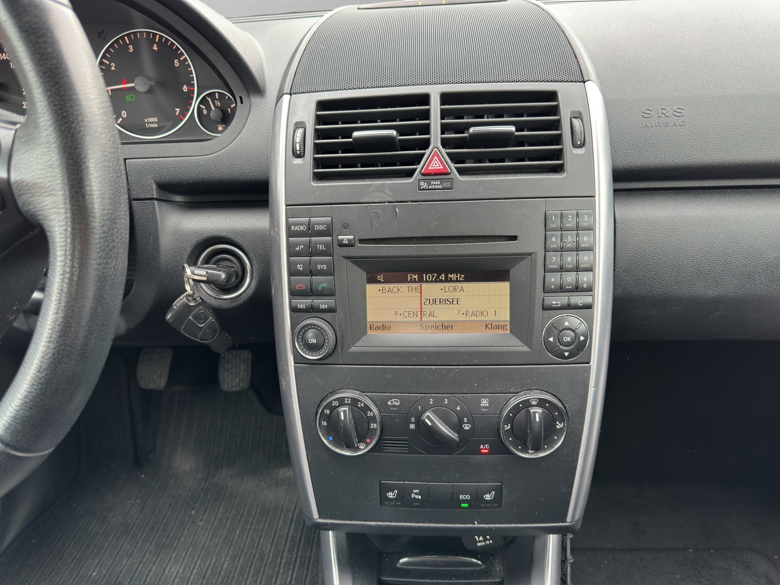 MERCEDES-BENZ A 180 (170) BlueEfficiency Classic-image-14