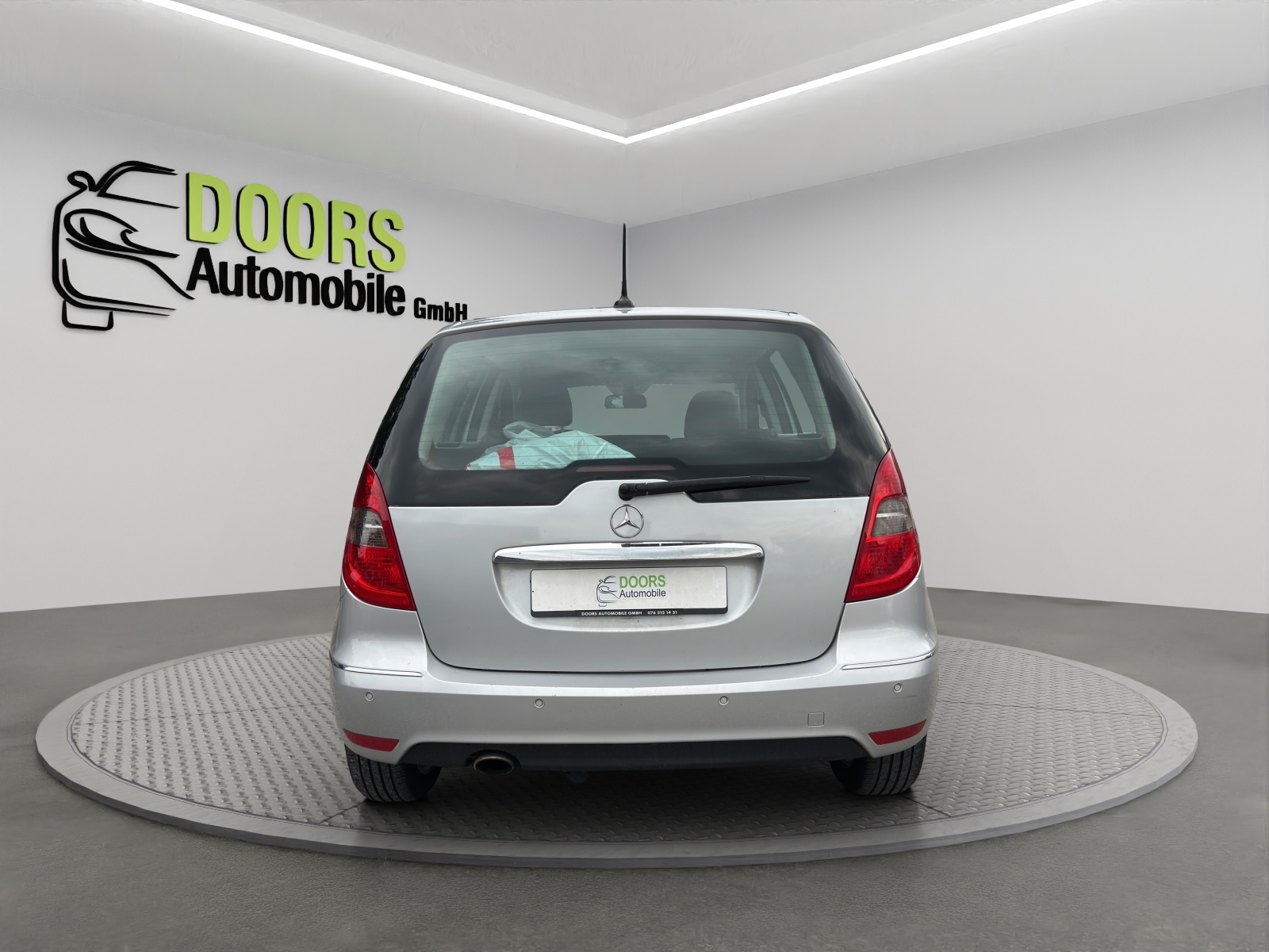 MERCEDES-BENZ A 180 (170) BlueEfficiency Classic-image-4
