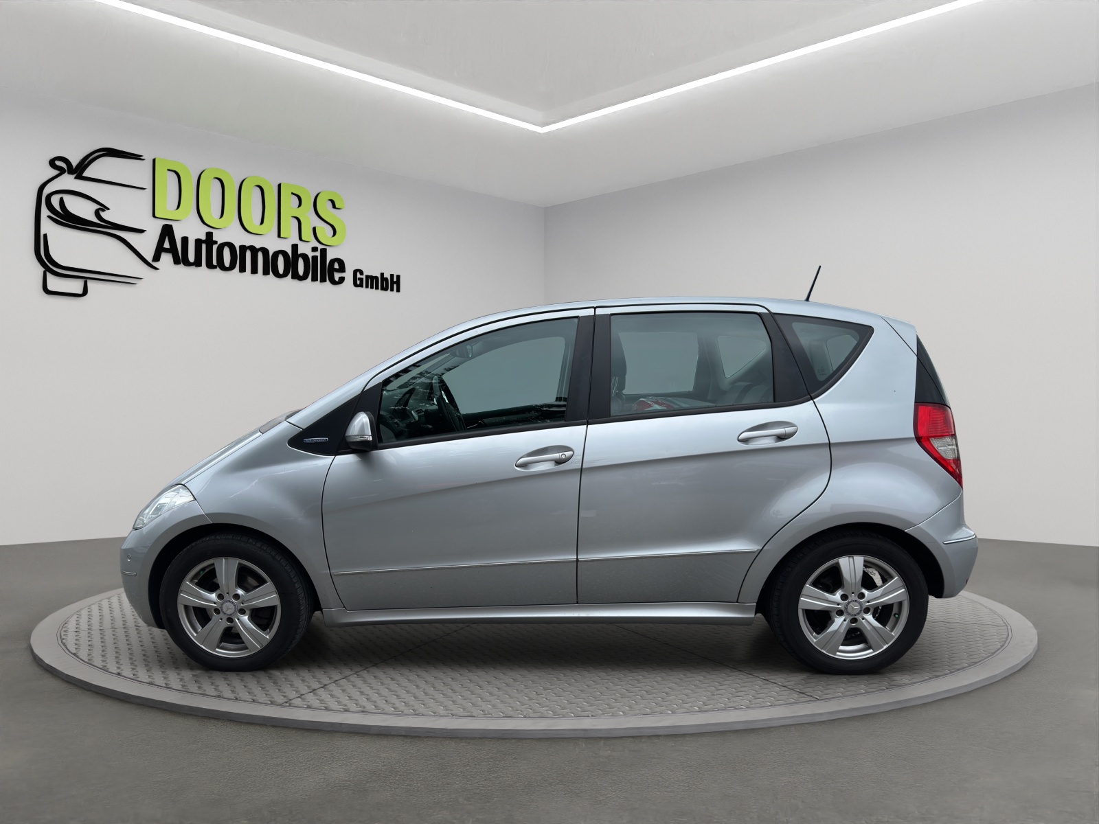 MERCEDES-BENZ A 180 (170) BlueEfficiency Classic-image-6