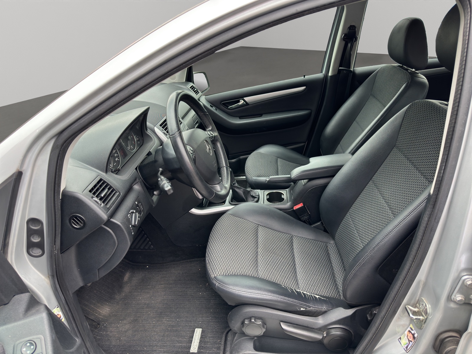 MERCEDES-BENZ A 180 (170) BlueEfficiency Classic-image-11