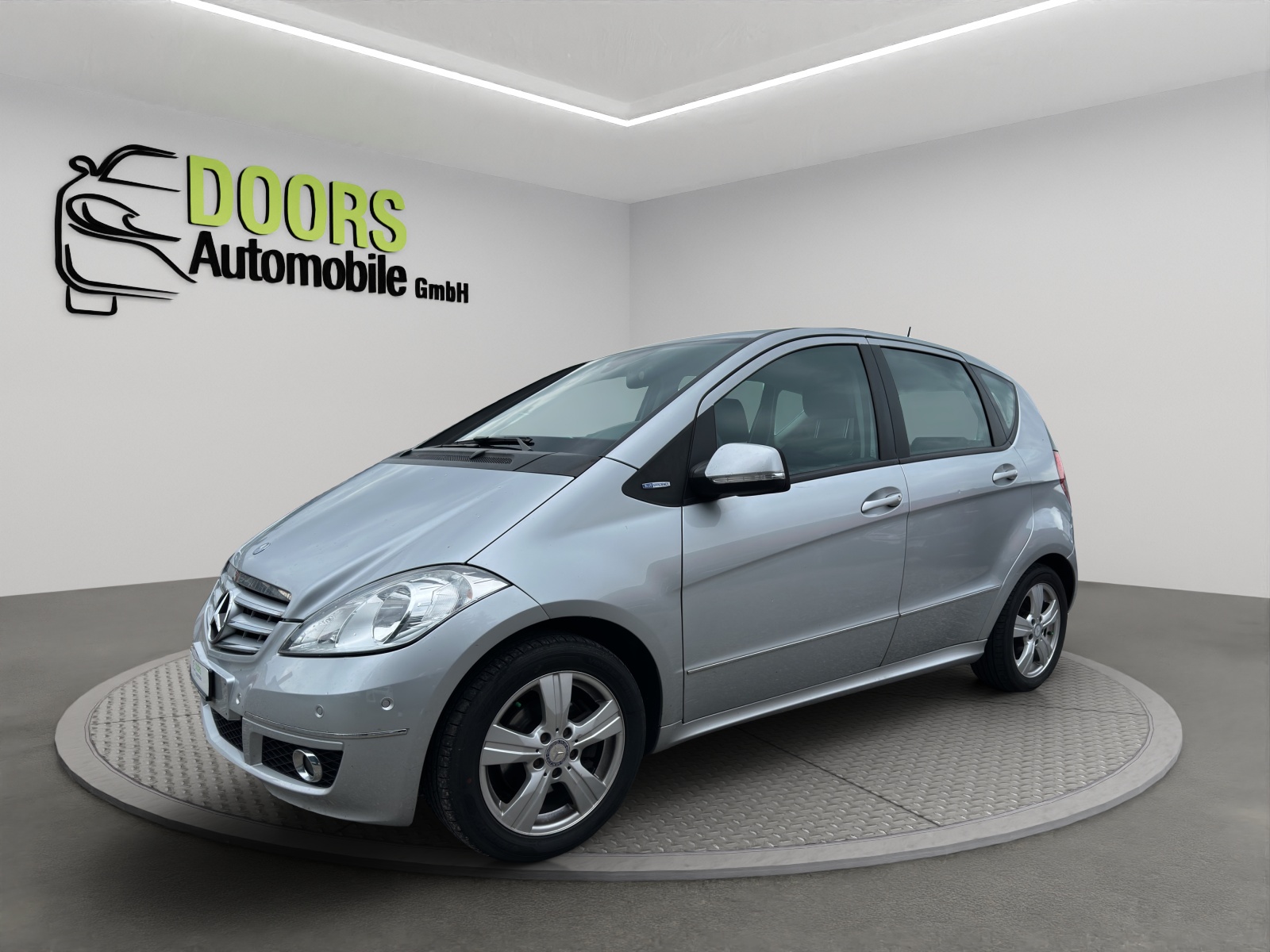 MERCEDES-BENZ A 180 (170) BlueEfficiency Classic-image-2