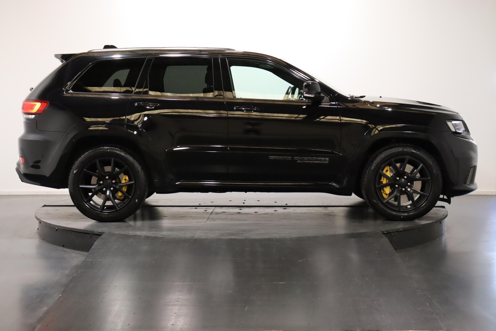 JEEP Grand Cherokee 6.2 V8 HEMI Trackhawk-image-1