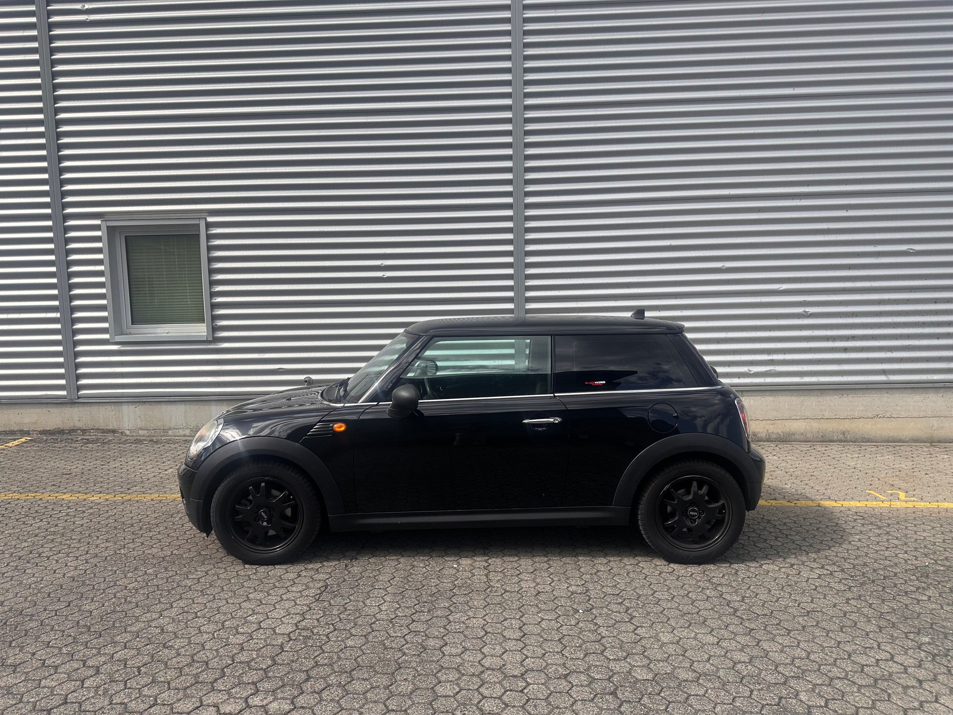 MINI Cooper One *6 Gang Schaltung*-image-3