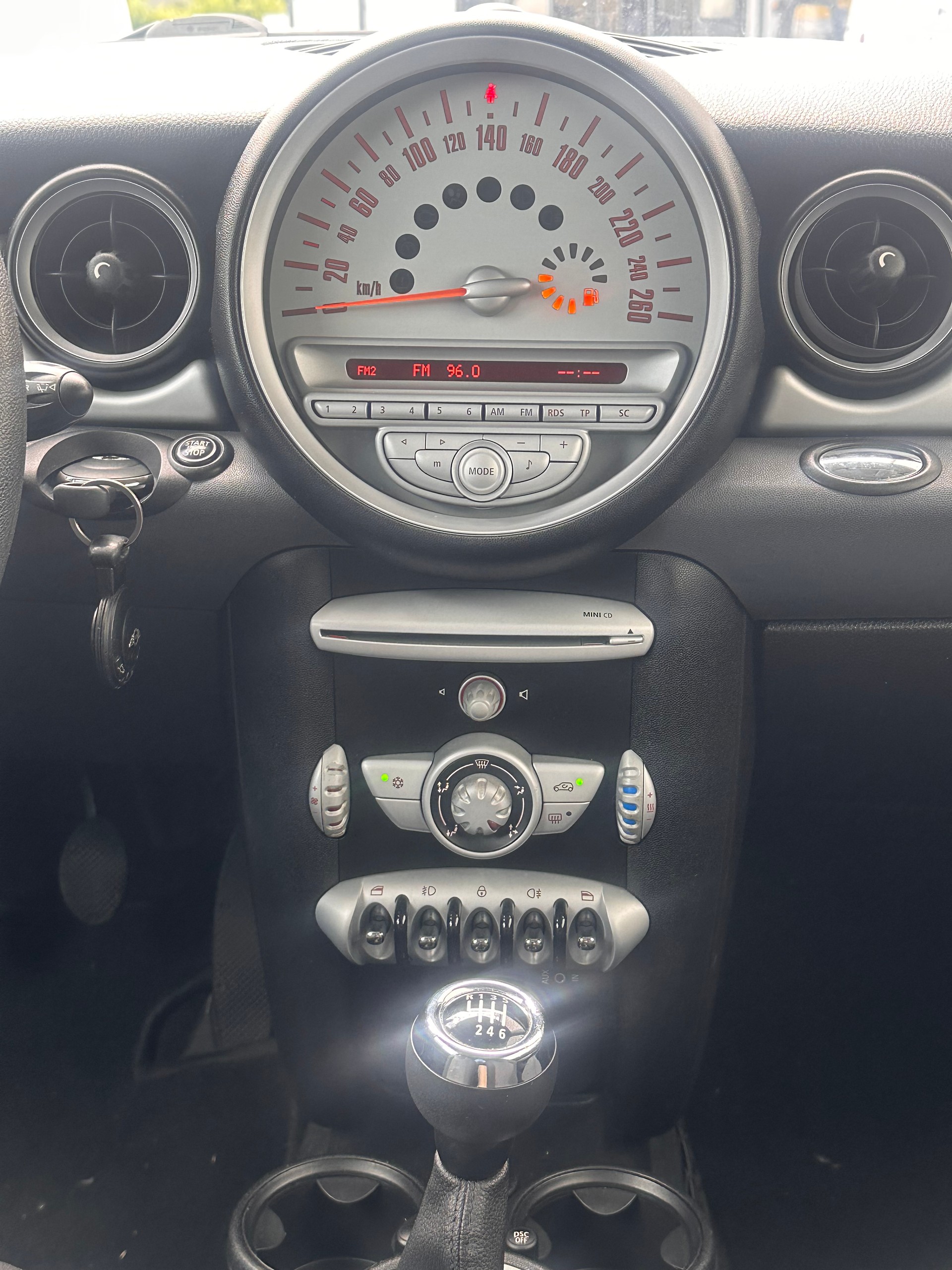 MINI Cooper One *6 Gang Schaltung*-image-12