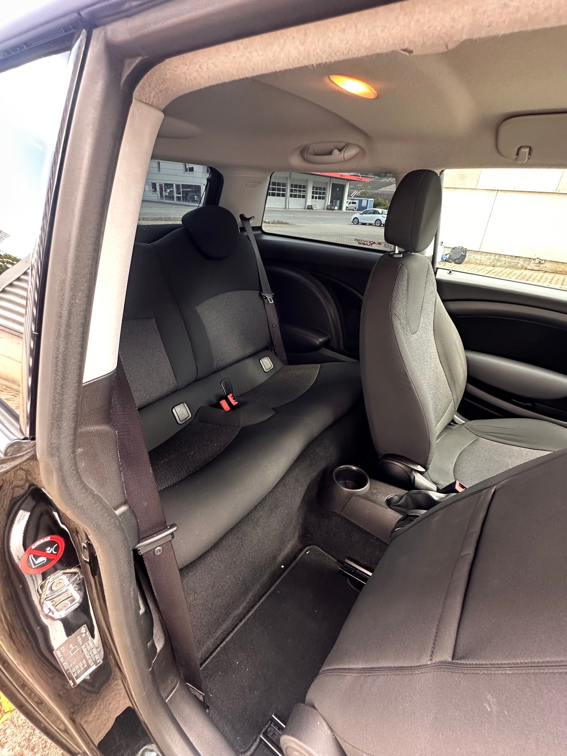 MINI Cooper One *6 Gang Schaltung*-image-10