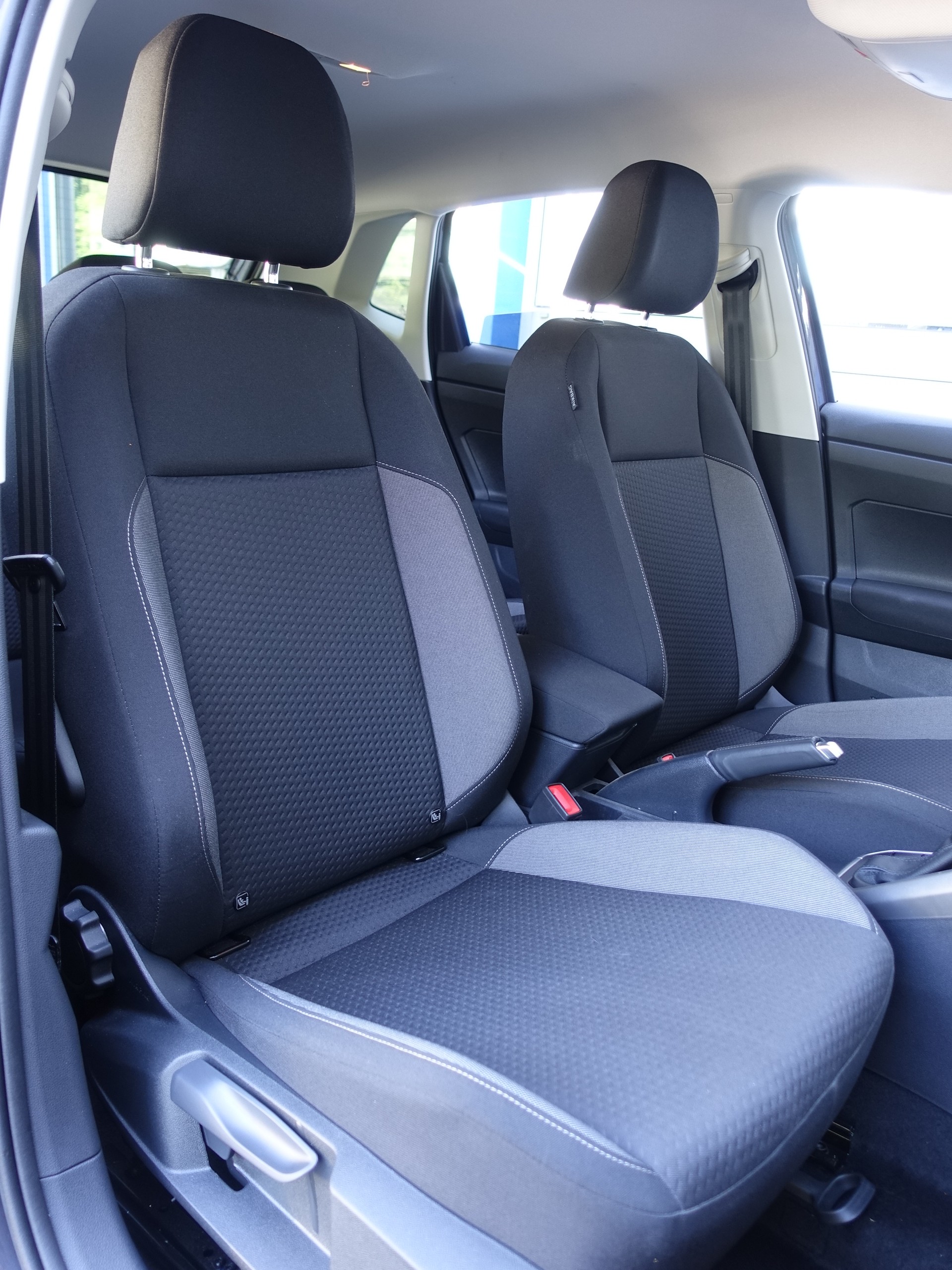 VW Polo 1.0 TSI Life DSG-image-8