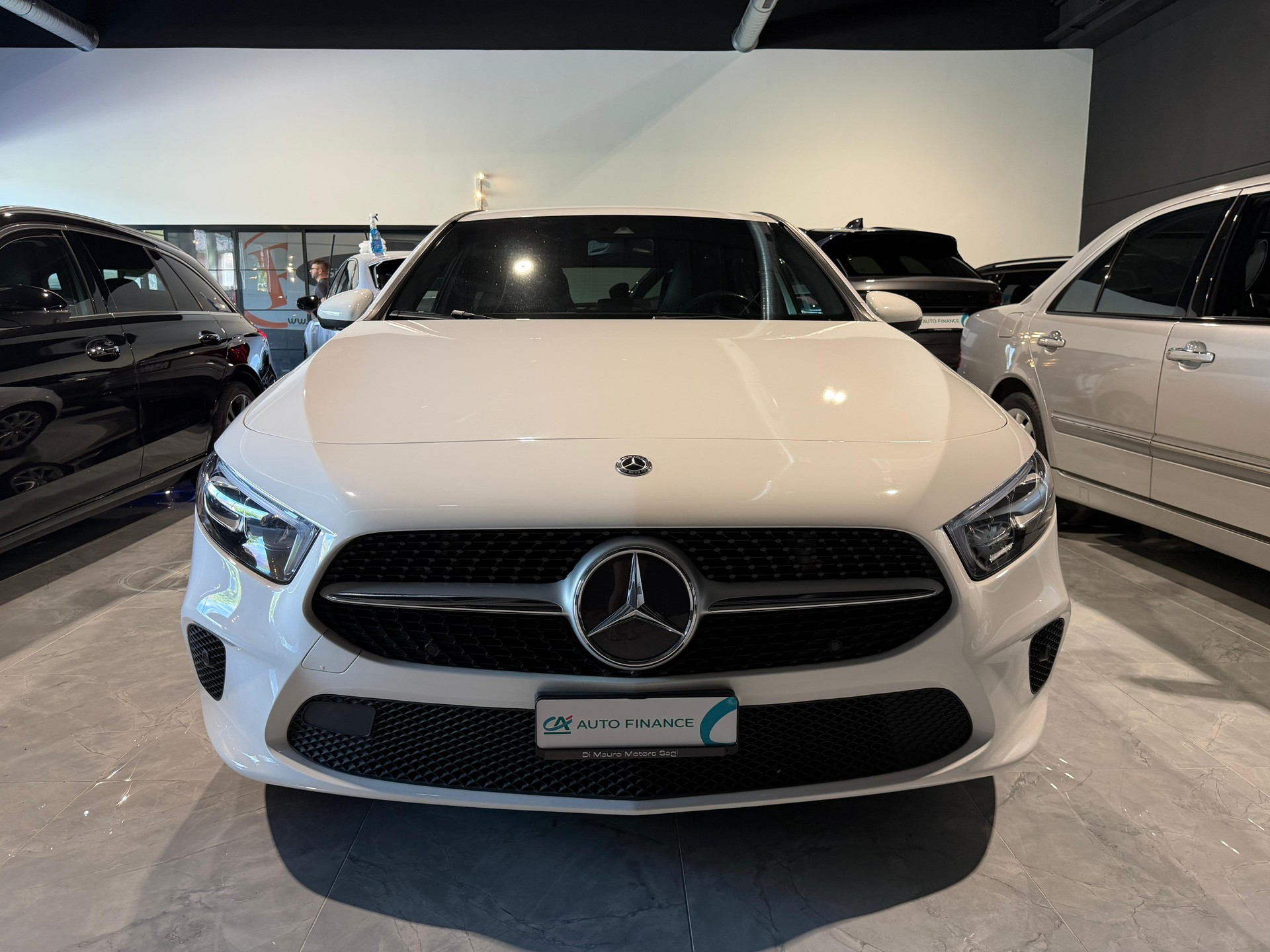 MERCEDES-BENZ A 180 d Style 7G-DCT-image-1