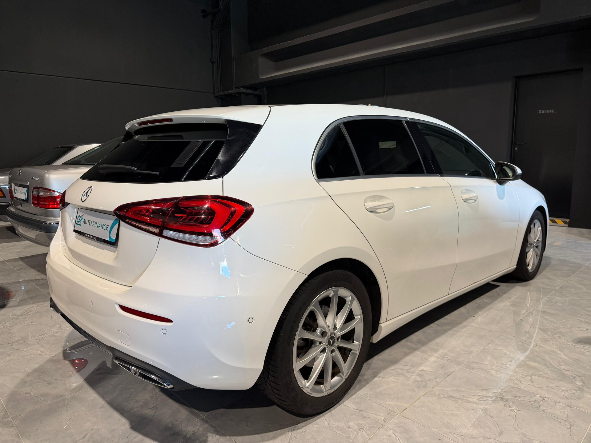 MERCEDES-BENZ A 180 d Style 7G-DCT-image-5