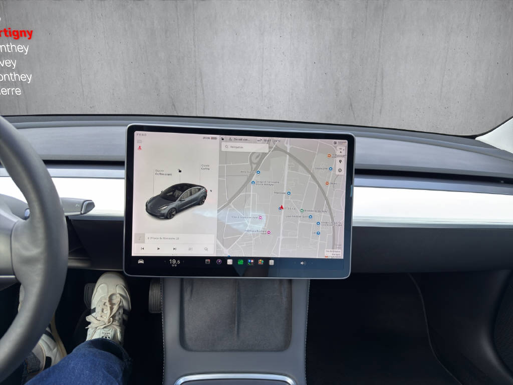 TESLA Model 3 Standart Range Plus-image-12