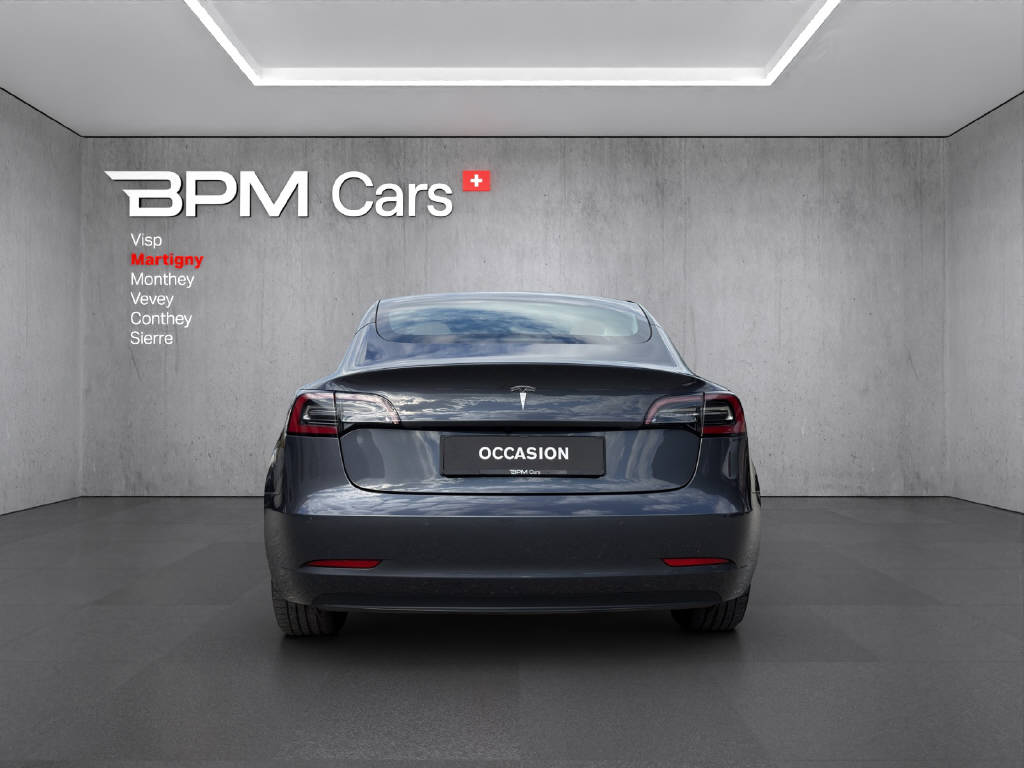 TESLA Model 3 Standart Range Plus-image-2
