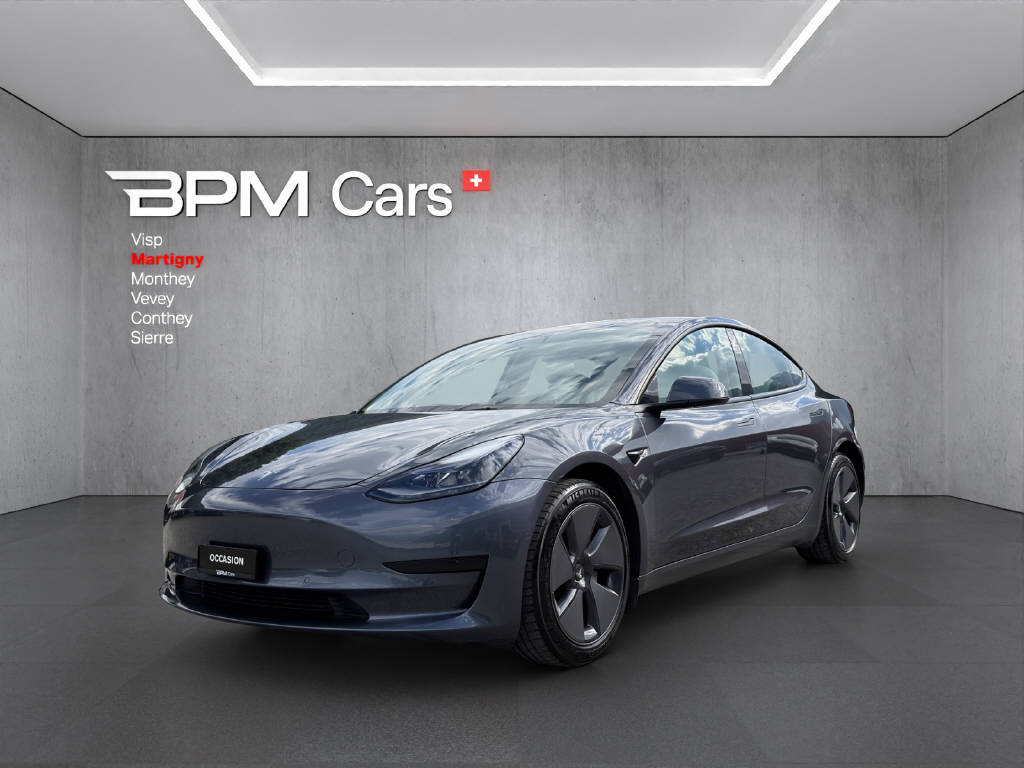 TESLA Model 3 Standart Range Plus-image-0