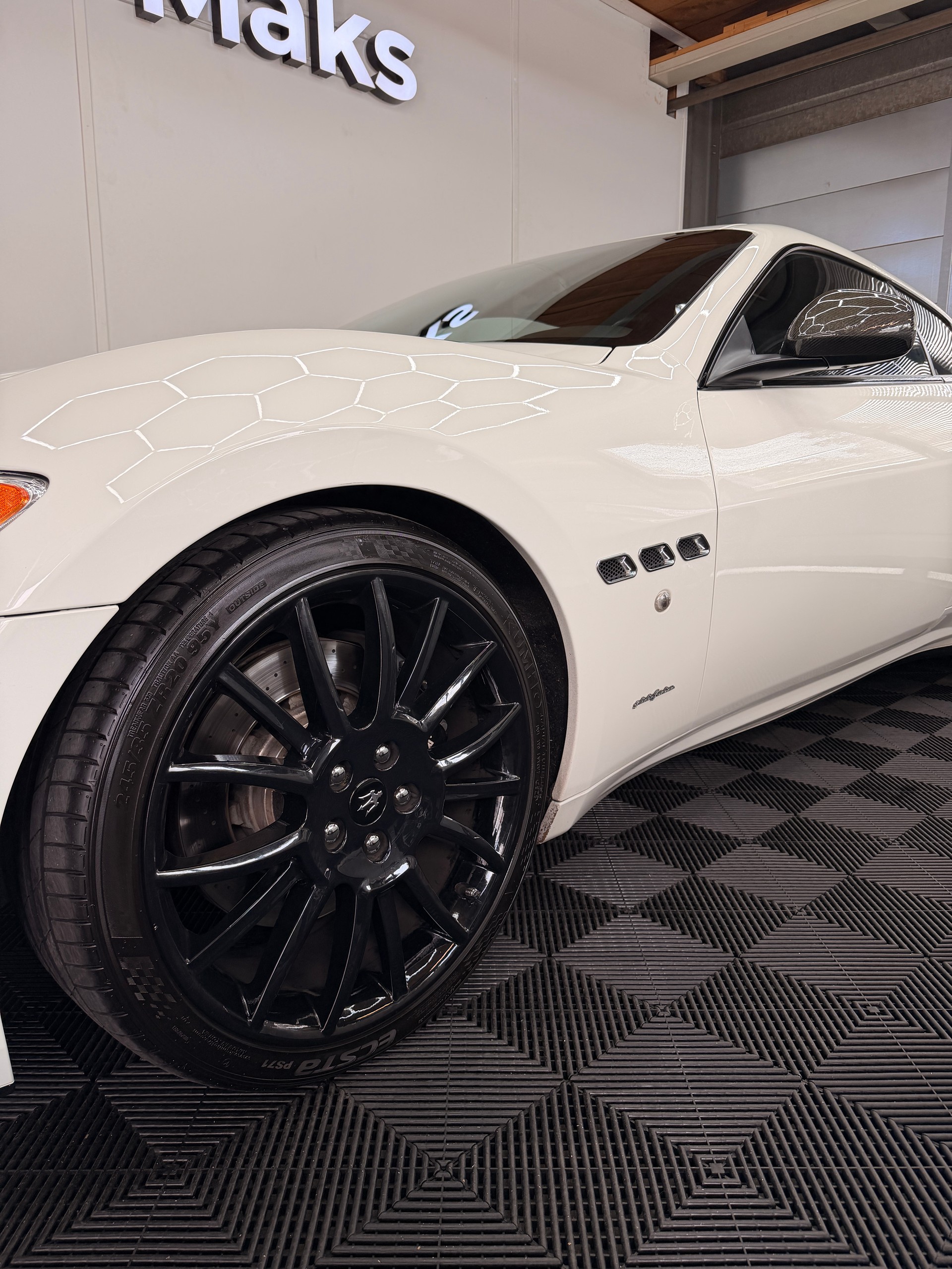 MASERATI GranTurismo S Automatica-image-4