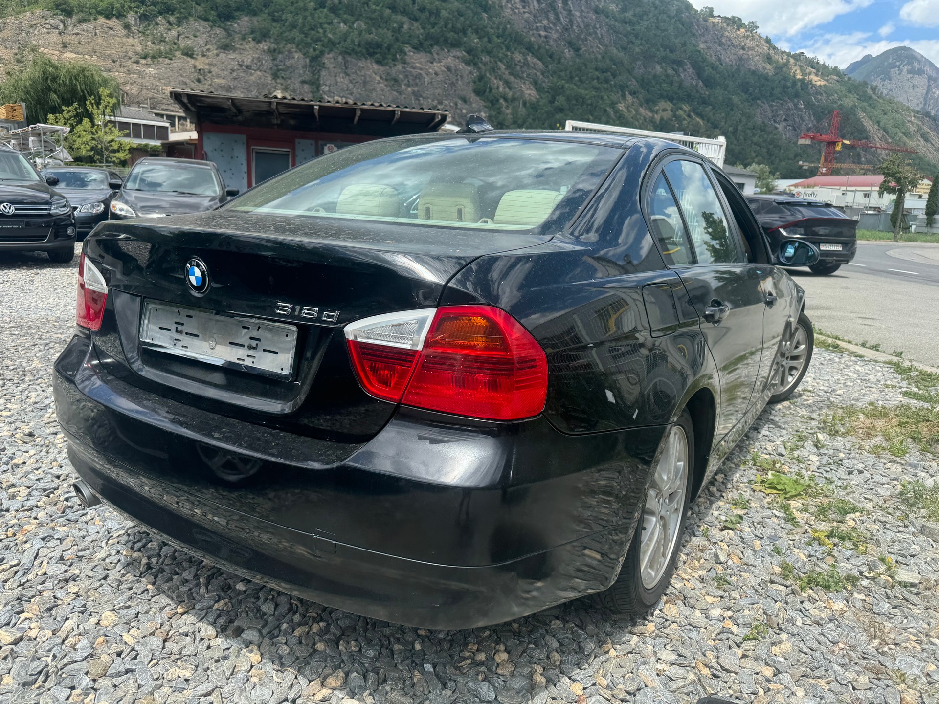 BMW 318d-image-4
