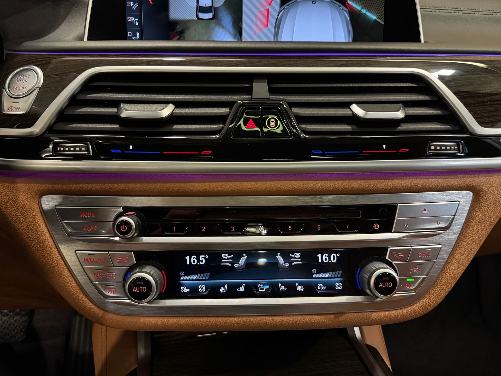 BMW 750i xDrive Steptronic M Sportpaket Individual-image-18