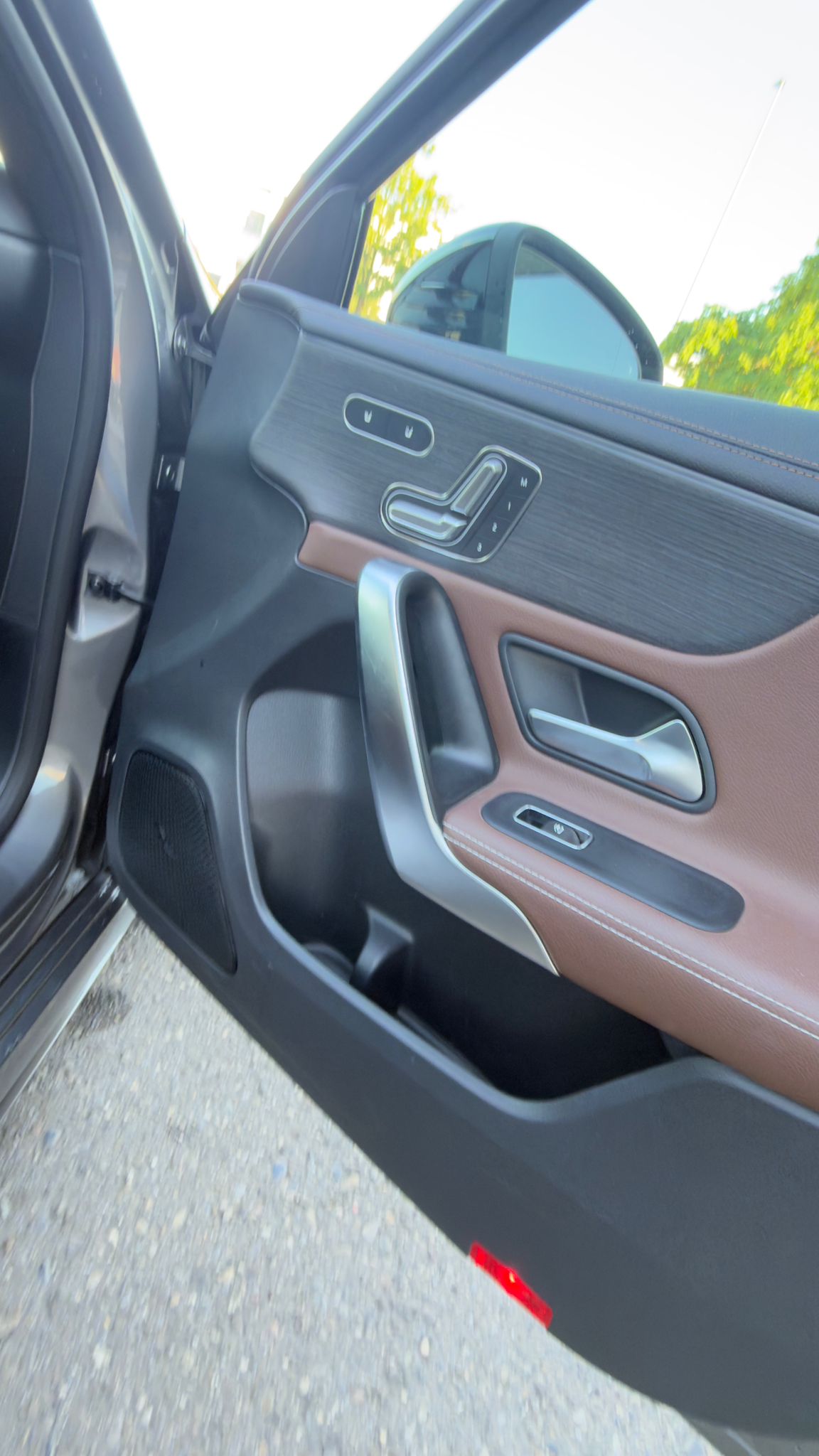 MERCEDES-BENZ A 200 AMG Line 7G-DCT-image-14