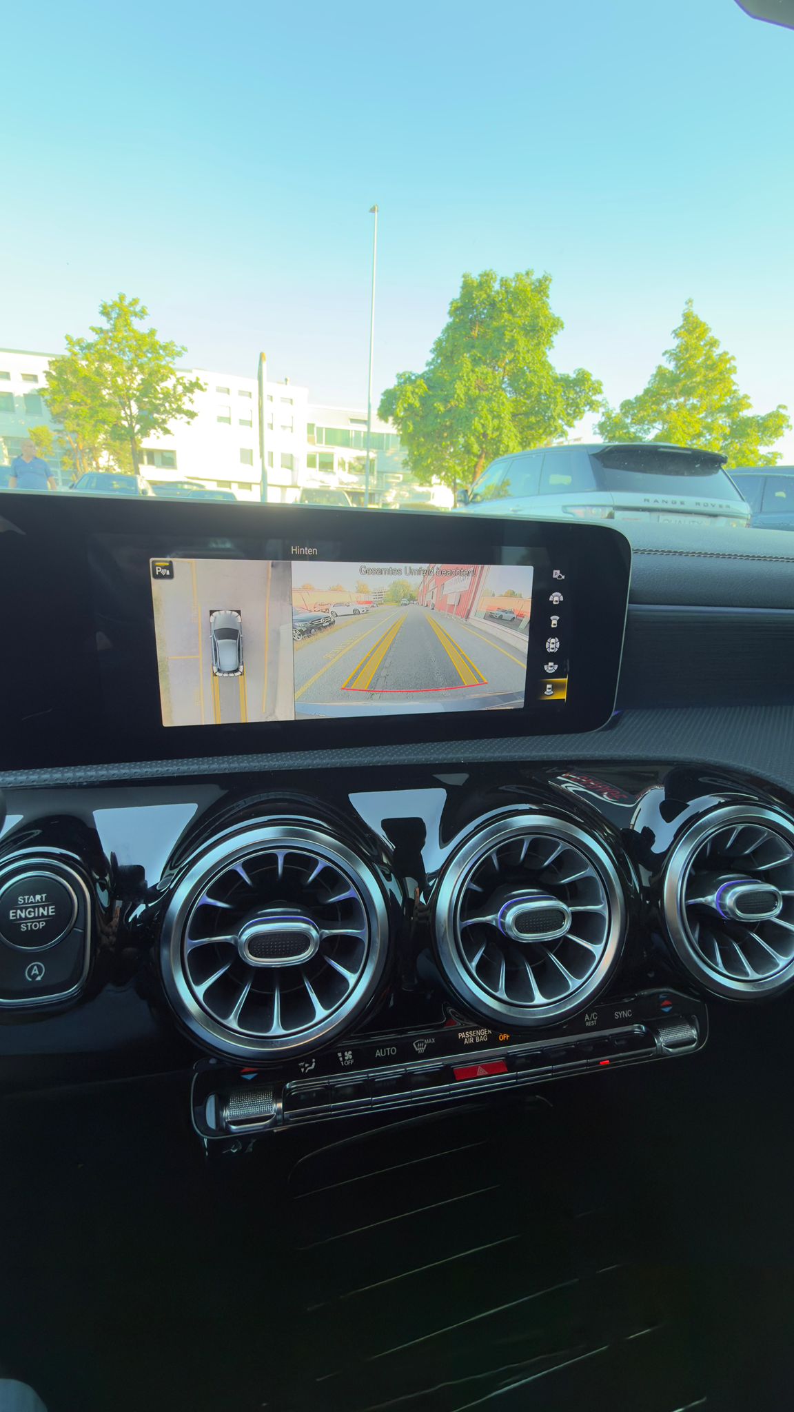 MERCEDES-BENZ A 200 AMG Line 7G-DCT-image-12